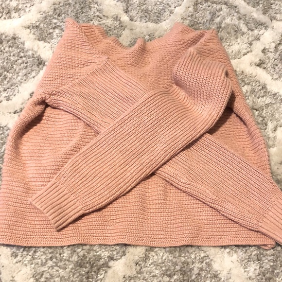 Hollister Sweaters - Super cute light pink open back sweater S